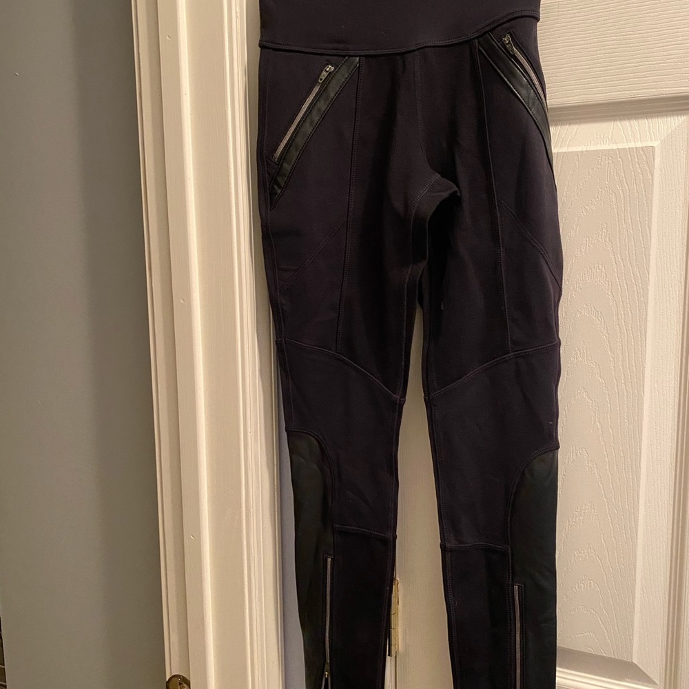 Athleta yoga pants